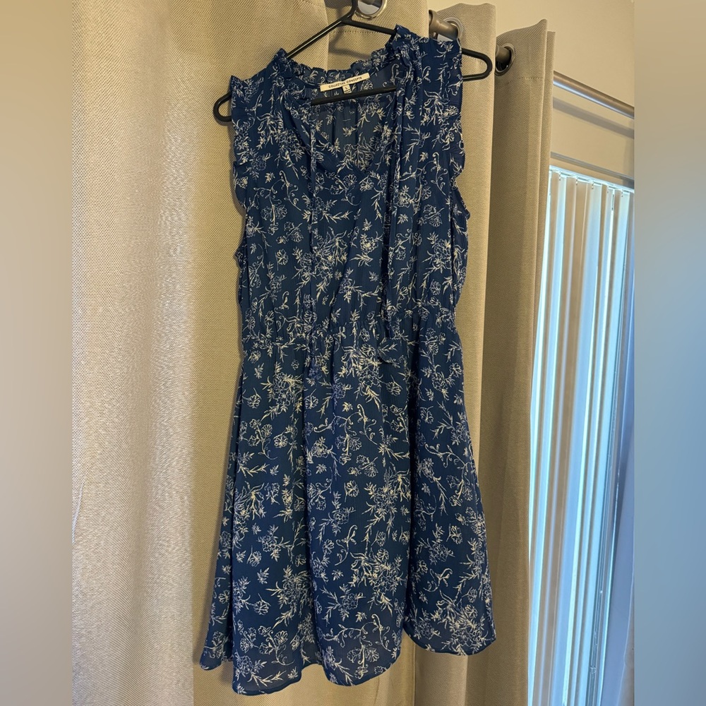 Blue dress